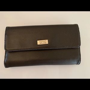Vintage Esprit wallet gently used.  It great condition!